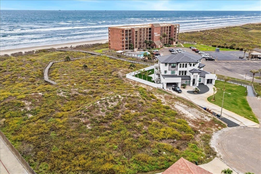 1.02 acres in Nueces County