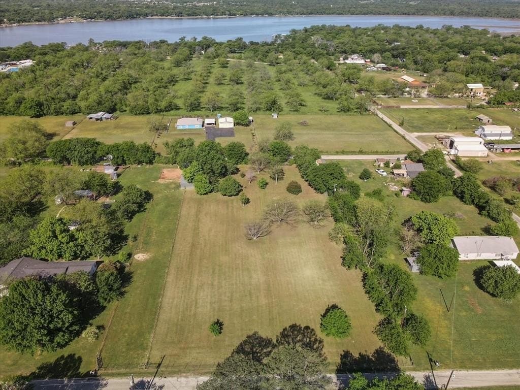 1.72 acres in Wise County gallery image 3