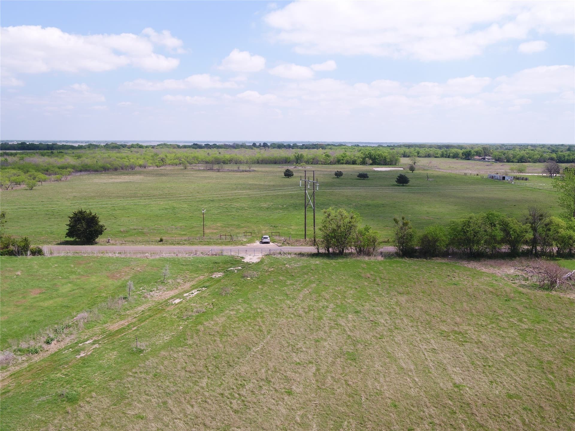 10.95 acres in Kaufman County gallery image 3