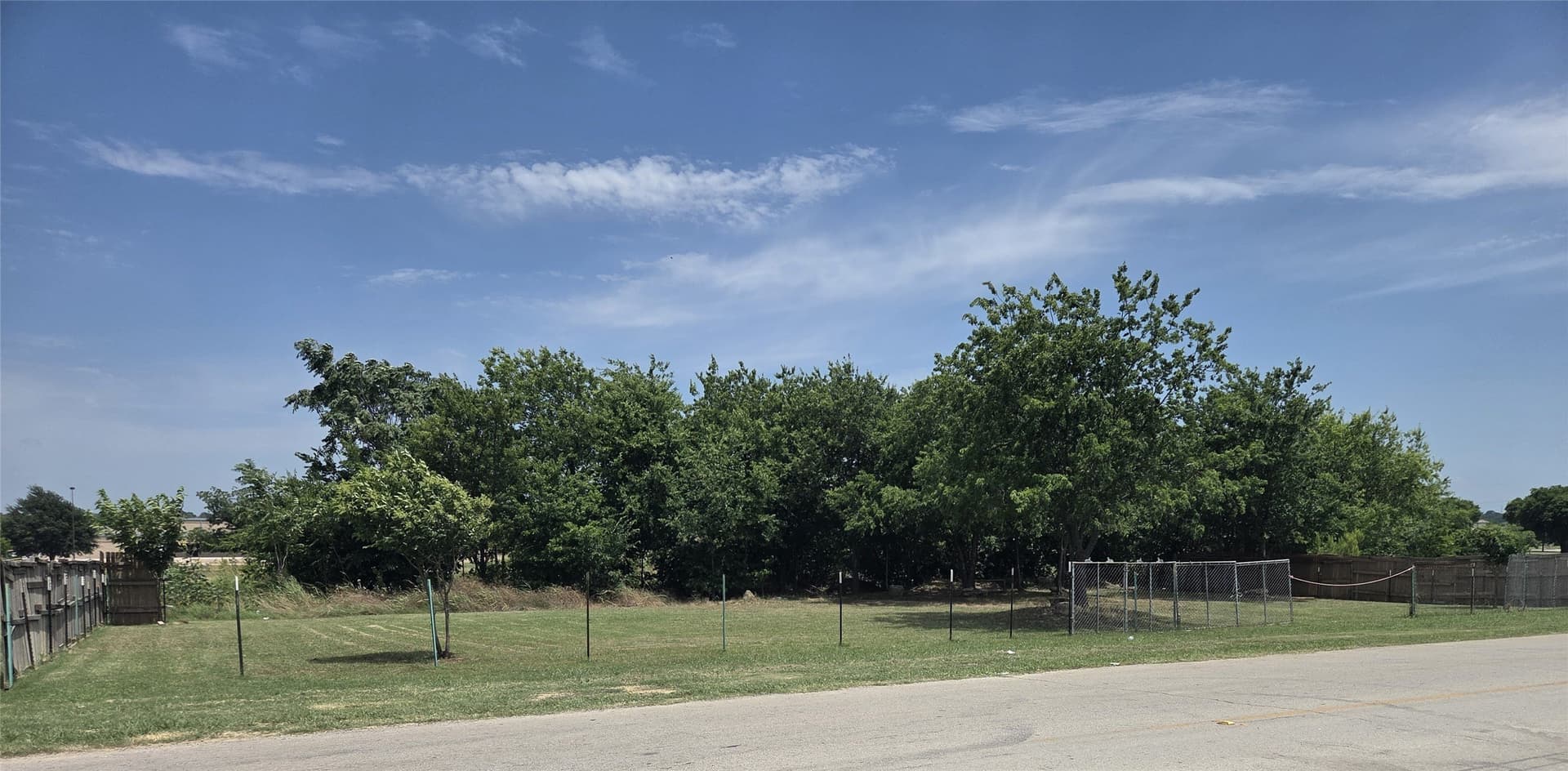 0.14 acres in Tarrant County - photo 2