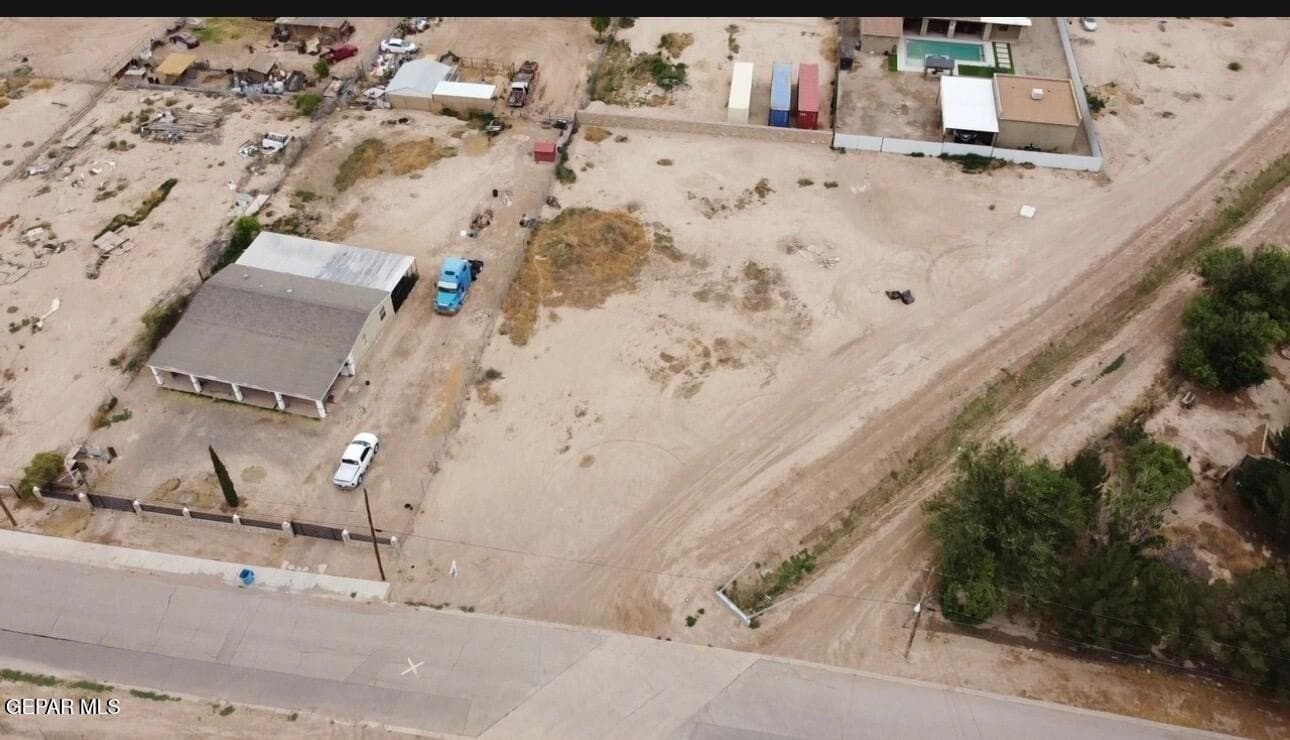 0.7 acres in El Paso County
