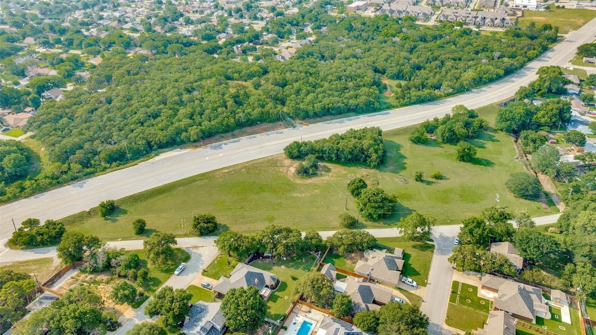4.29 acres in Tarrant County - photo 4