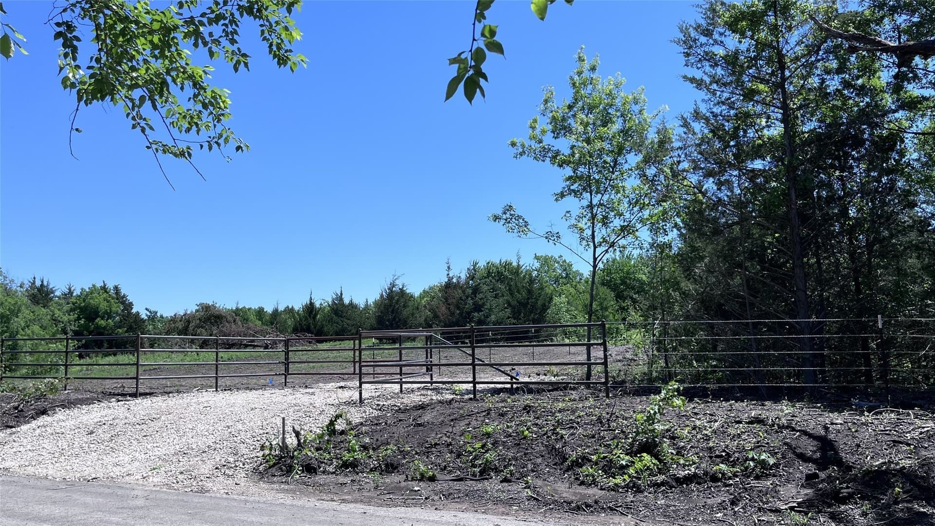 18.77 acres in Grayson County - photo 2