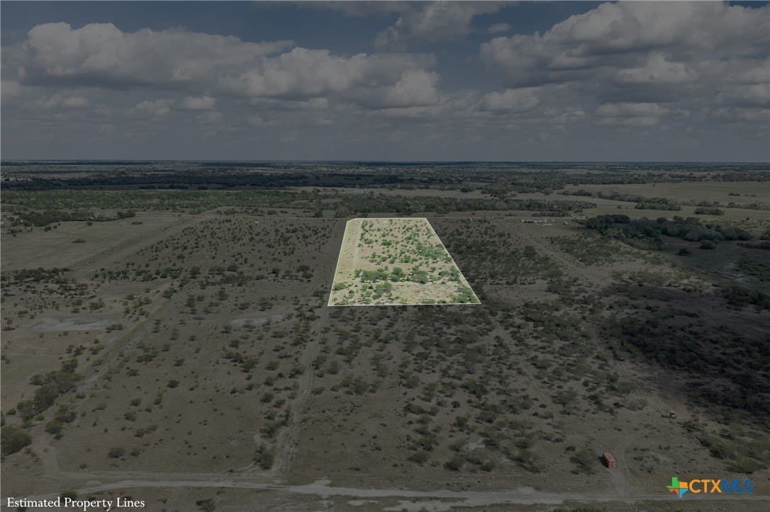 10.01 acres in DeWitt County gallery image 2