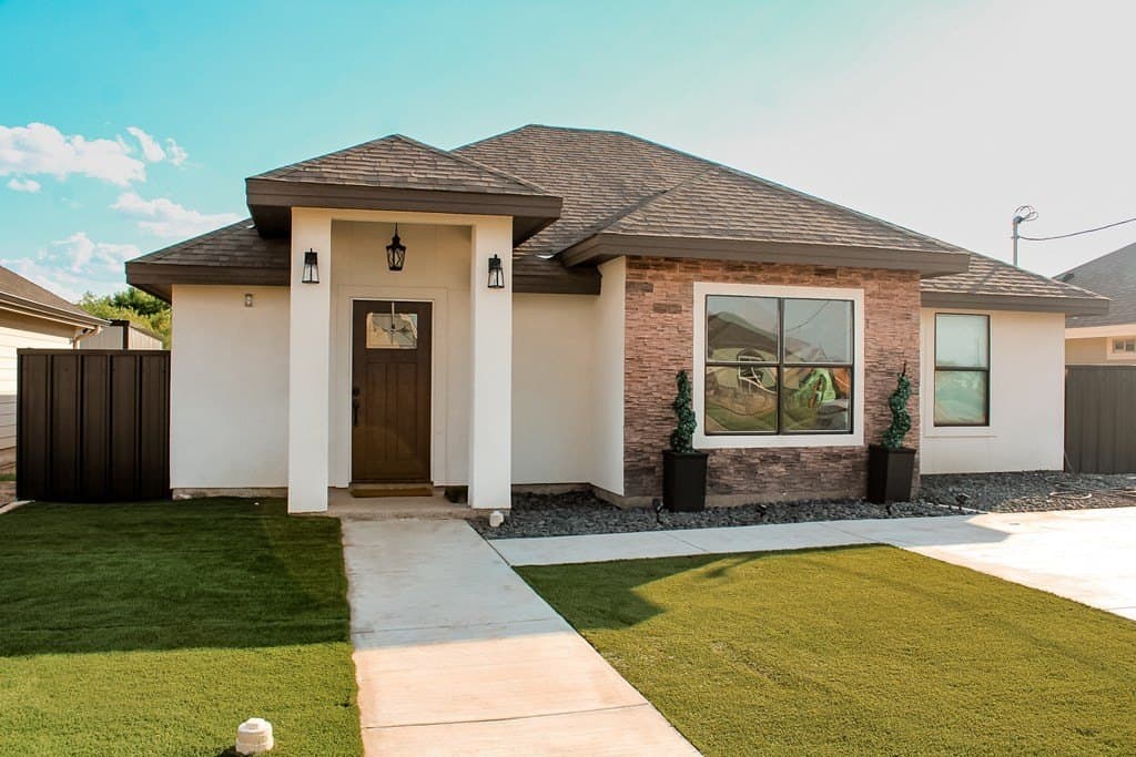 6,050 acres in Maverick County gallery image 3