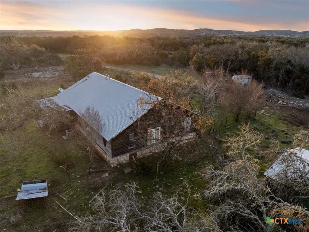 10 acres in Blanco County - photo 10