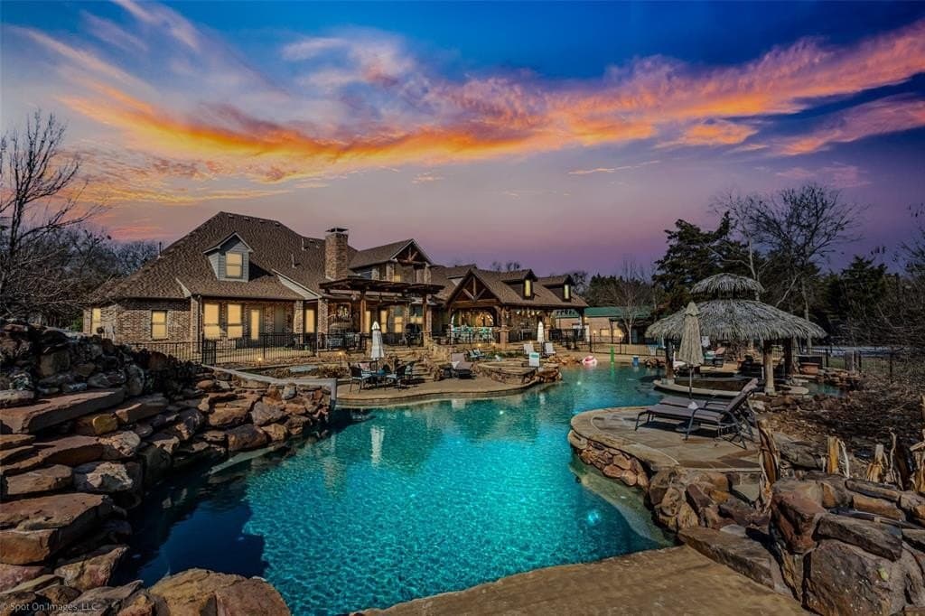 10.57 acres in Rockwall County gallery image 2