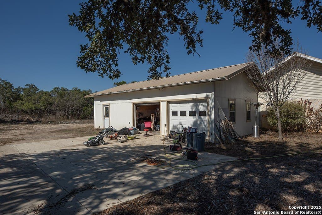 20.69 acres in Bexar County gallery image 4