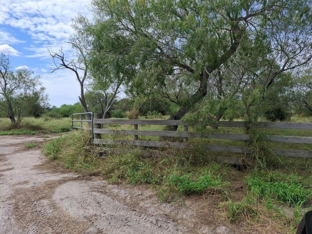 5.53 acres in Texas County - photo 3