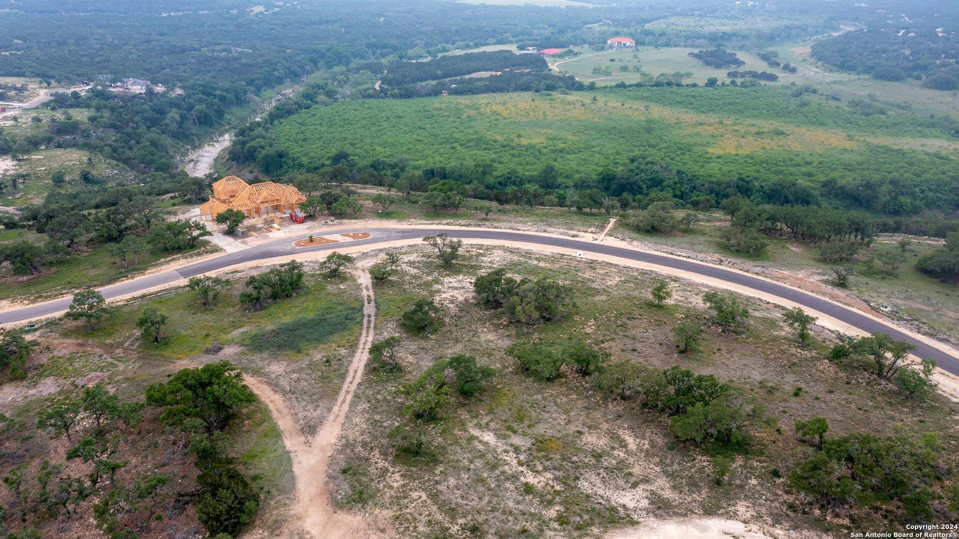 1 acres in Comal County - photo 8