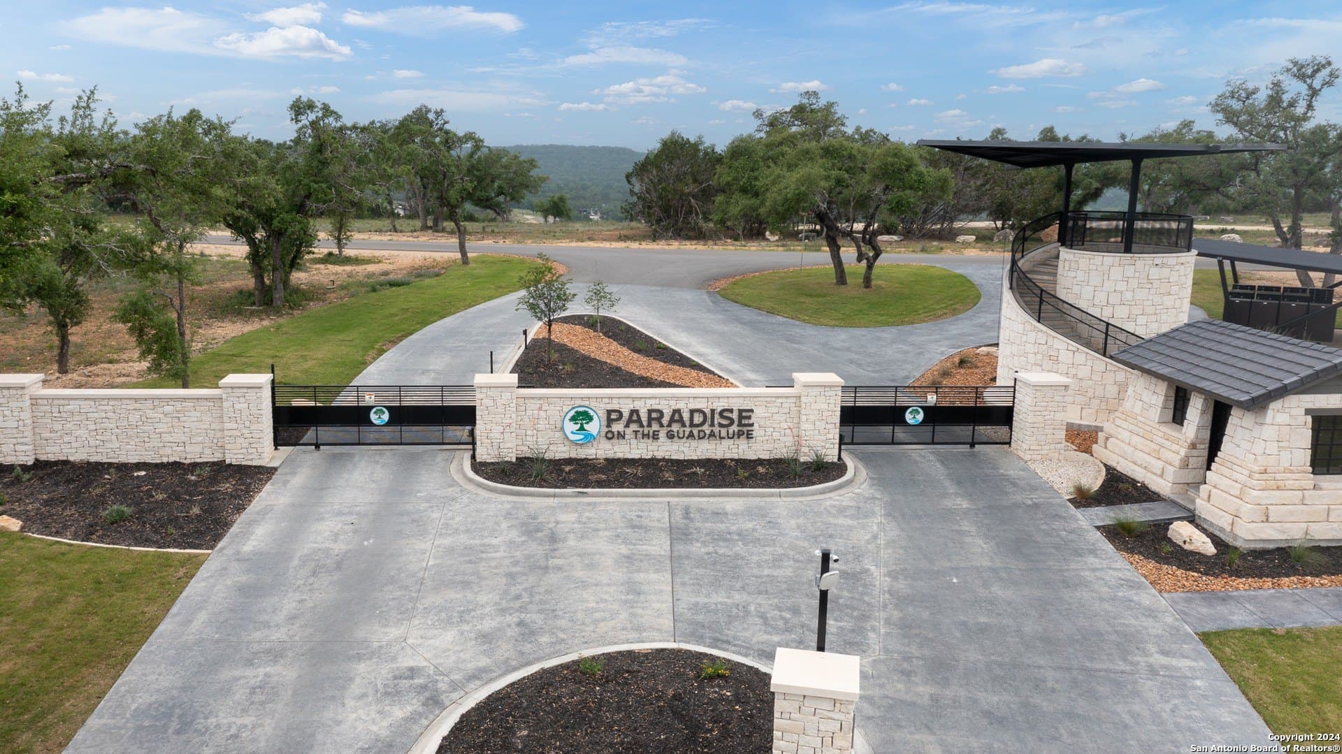 1 acres in Comal County gallery image 4