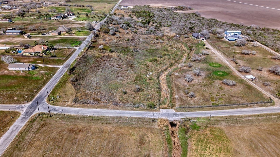 5.54 acres in San Patricio County - photo 11