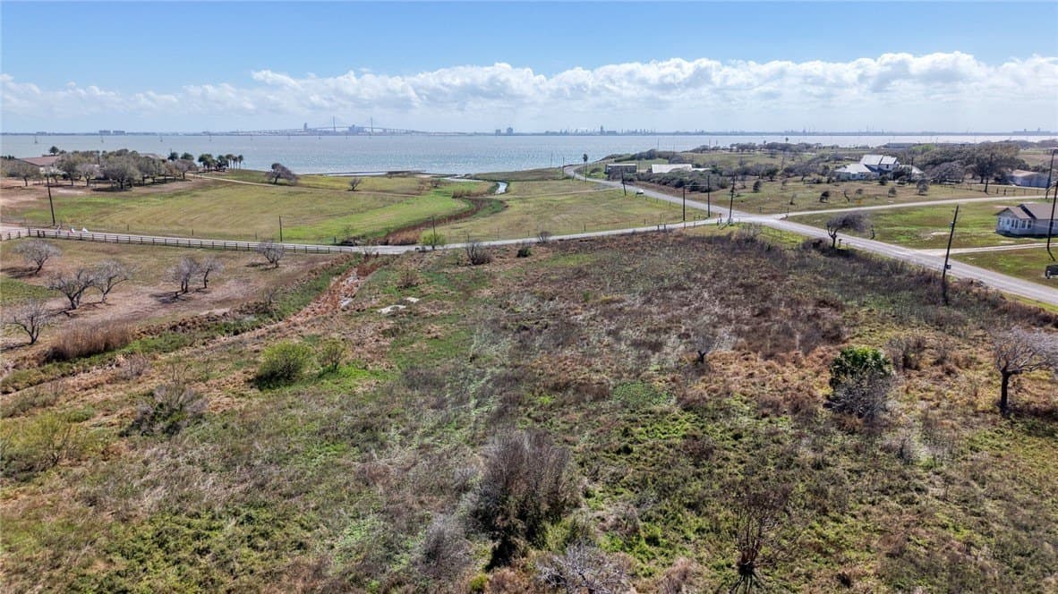 5.54 acres in San Patricio County - photo 9