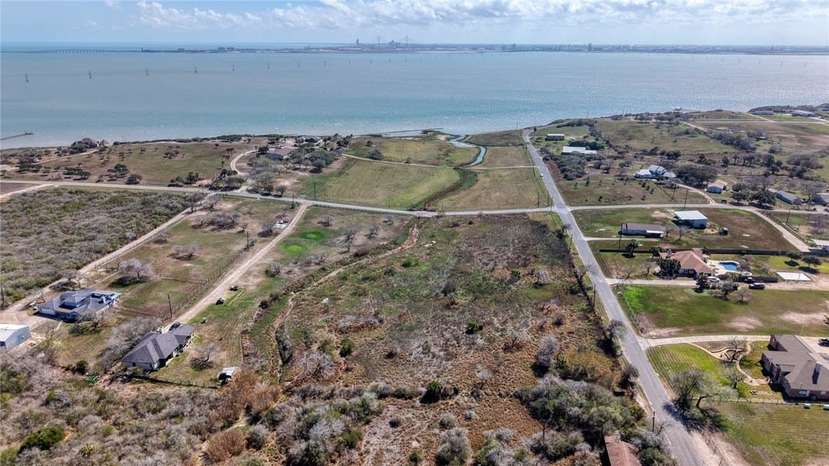 5.54 acres in San Patricio County - photo 7