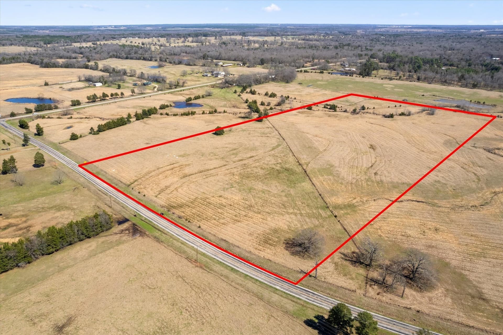 23.92 acres in Titus County