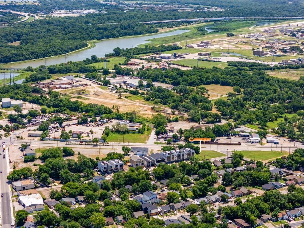 0.06 acres in Dallas County - photo 12