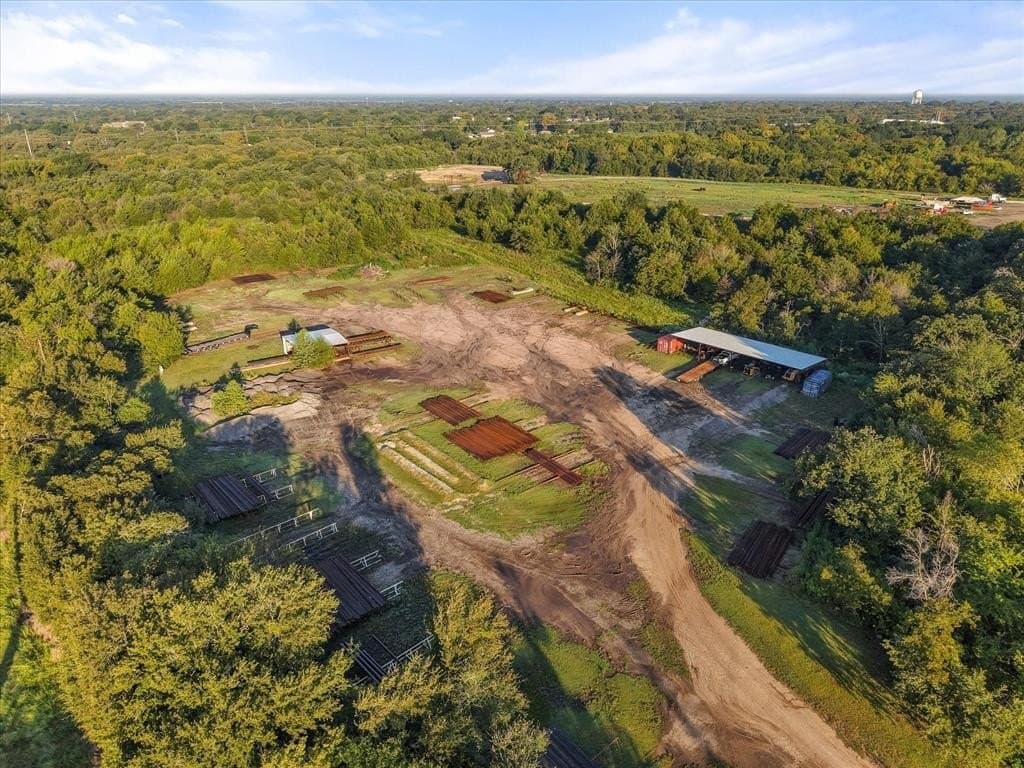 21.25 acres in Navarro County