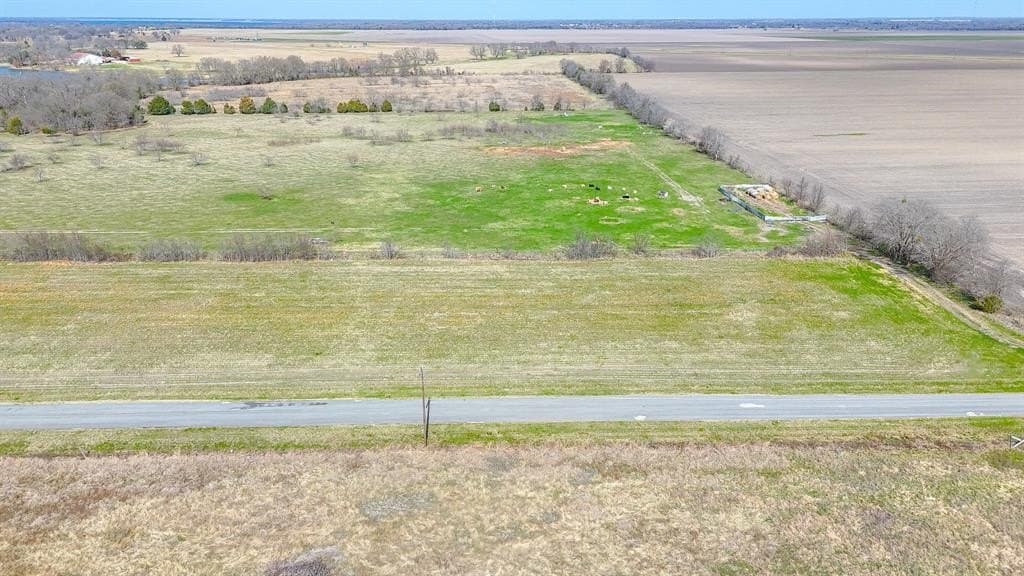 1.11 acres in Navarro County featured view