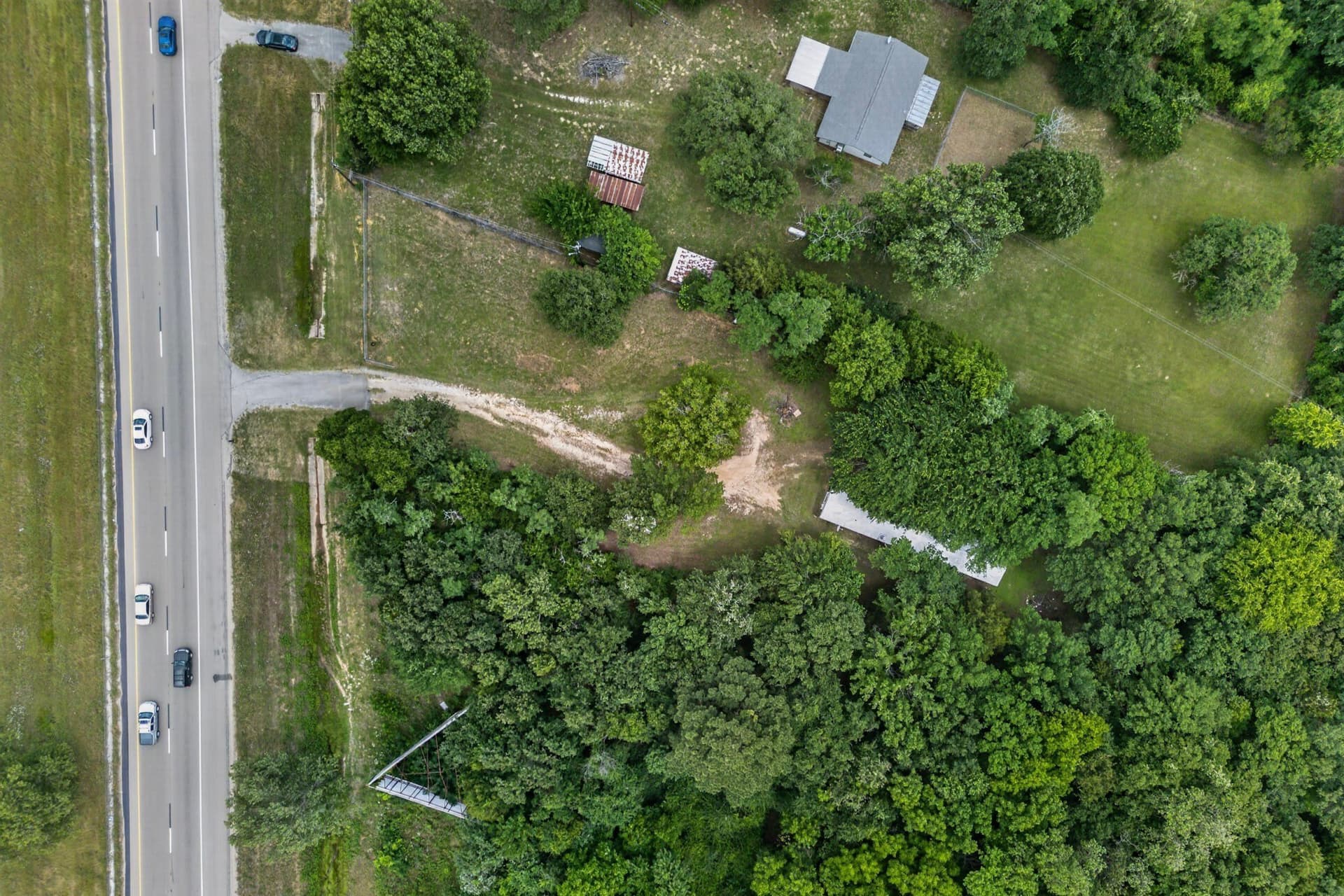 0.97 acres in Johnson County gallery image 3