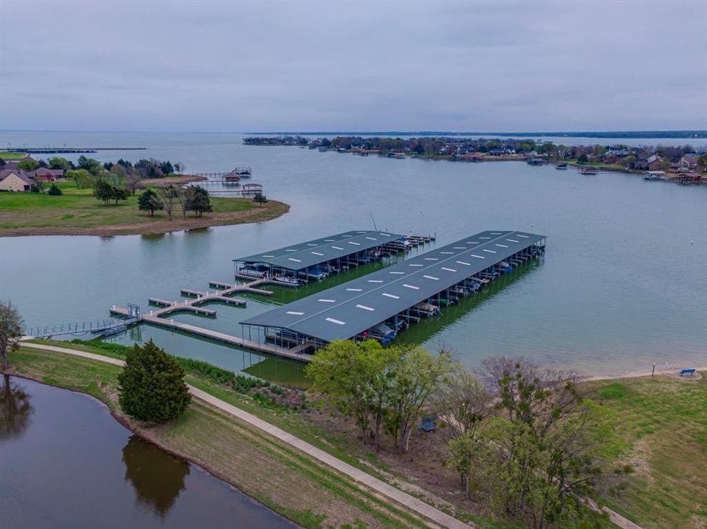 1.02 acres in Navarro County