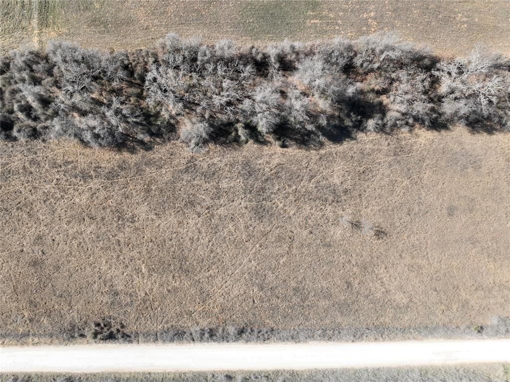 1.03 acres in Hill County gallery image 2