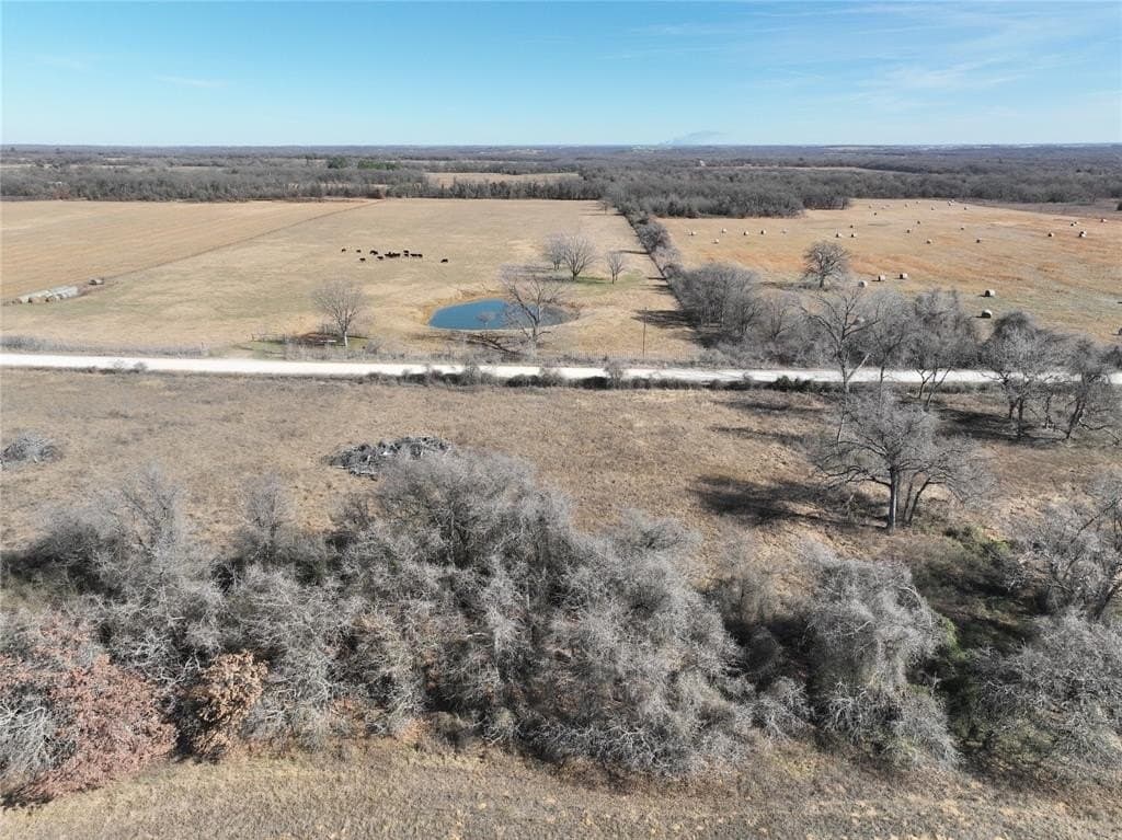 1.03 acres in Hill County gallery image 3