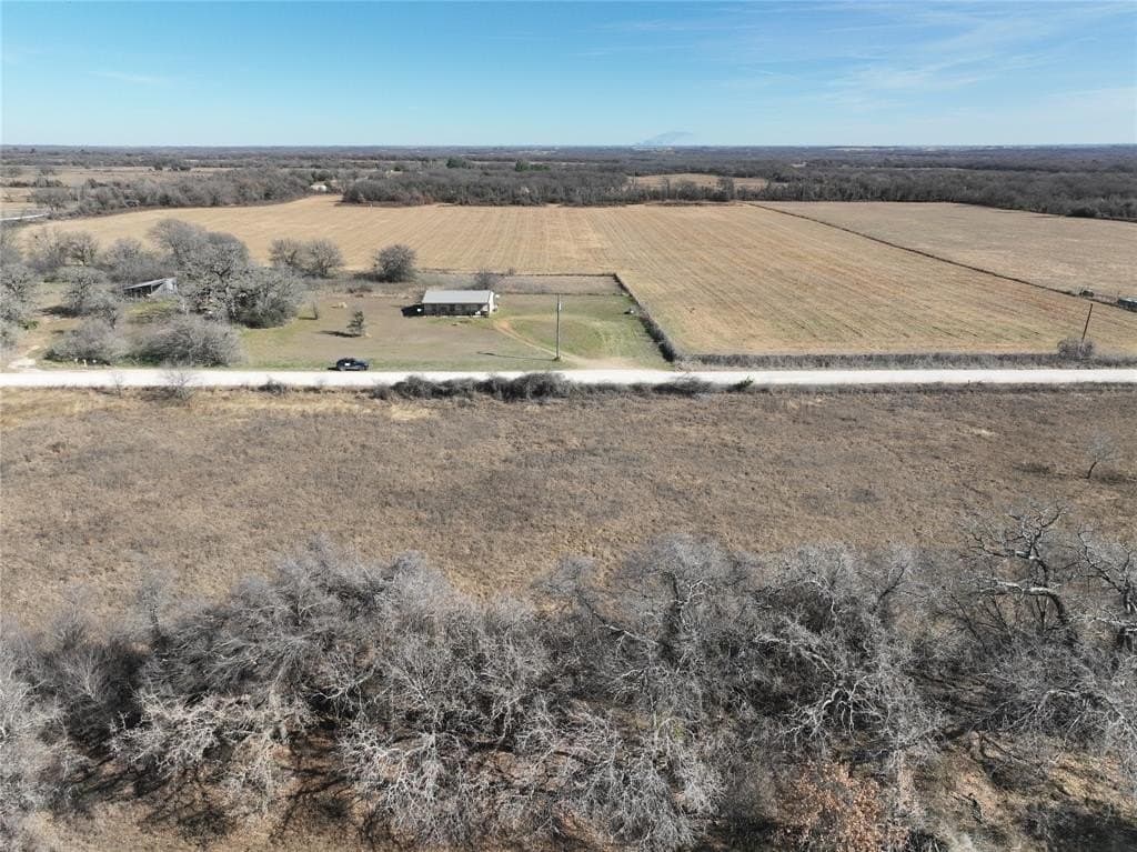 1.03 acres in Hill County gallery image 4