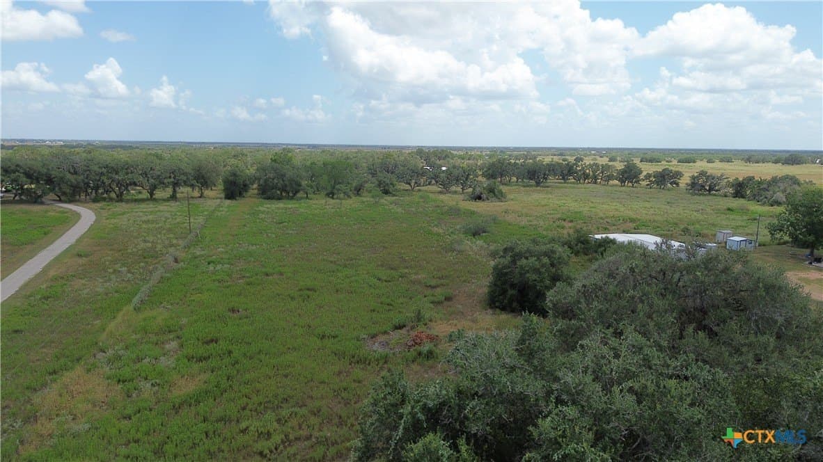 5 acres in Victoria County - photo 10