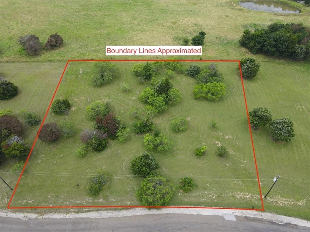 1.28 acres in Navarro County gallery image 3