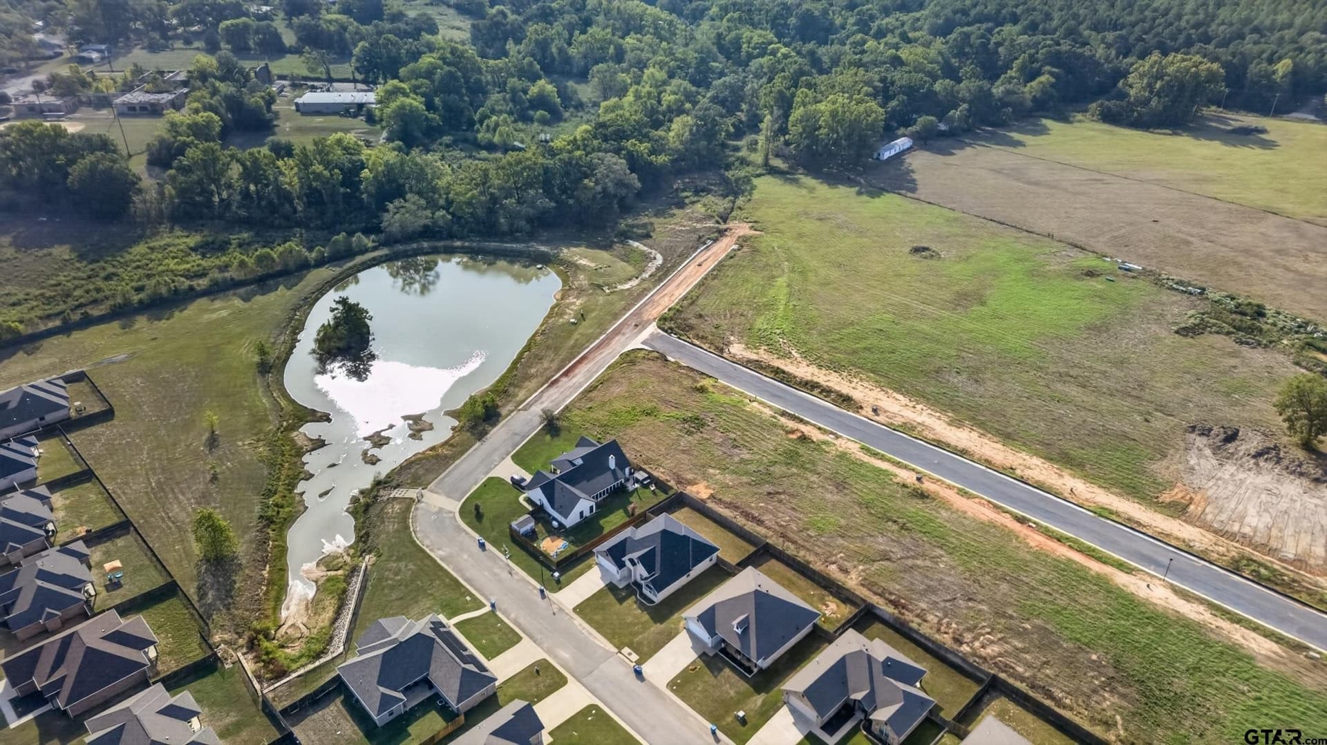 0.28 acres in Smith County - photo 11