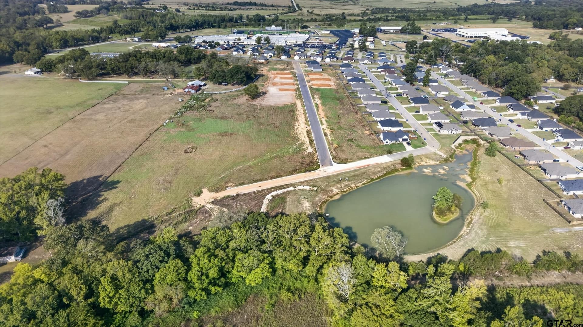 0.28 acres in Smith County - photo 18