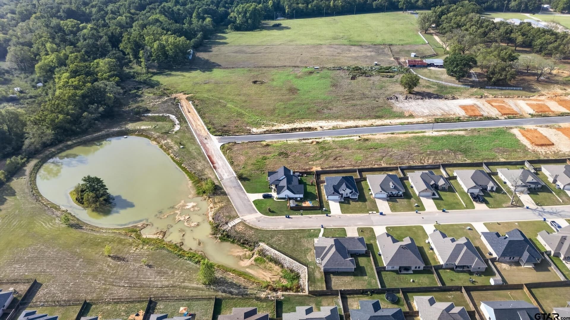 0.28 acres in Smith County - photo 19
