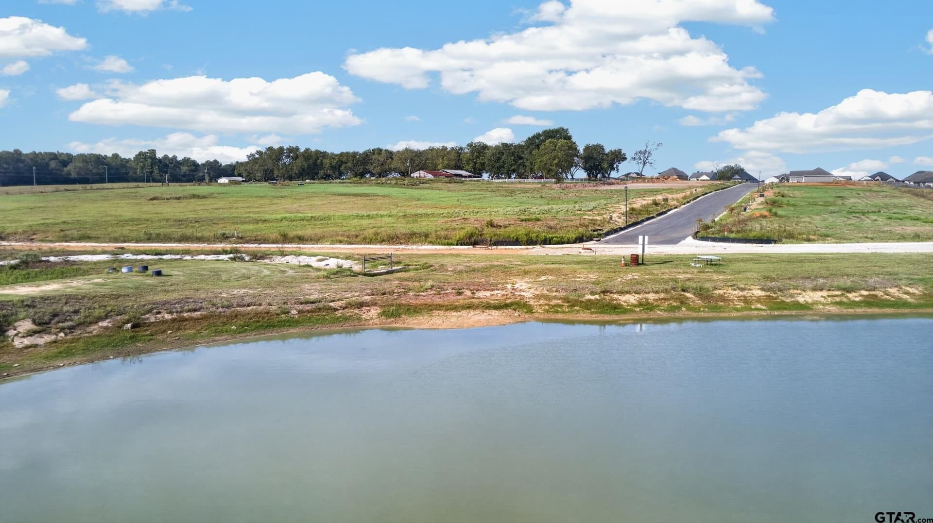 0.28 acres in Smith County - photo 15