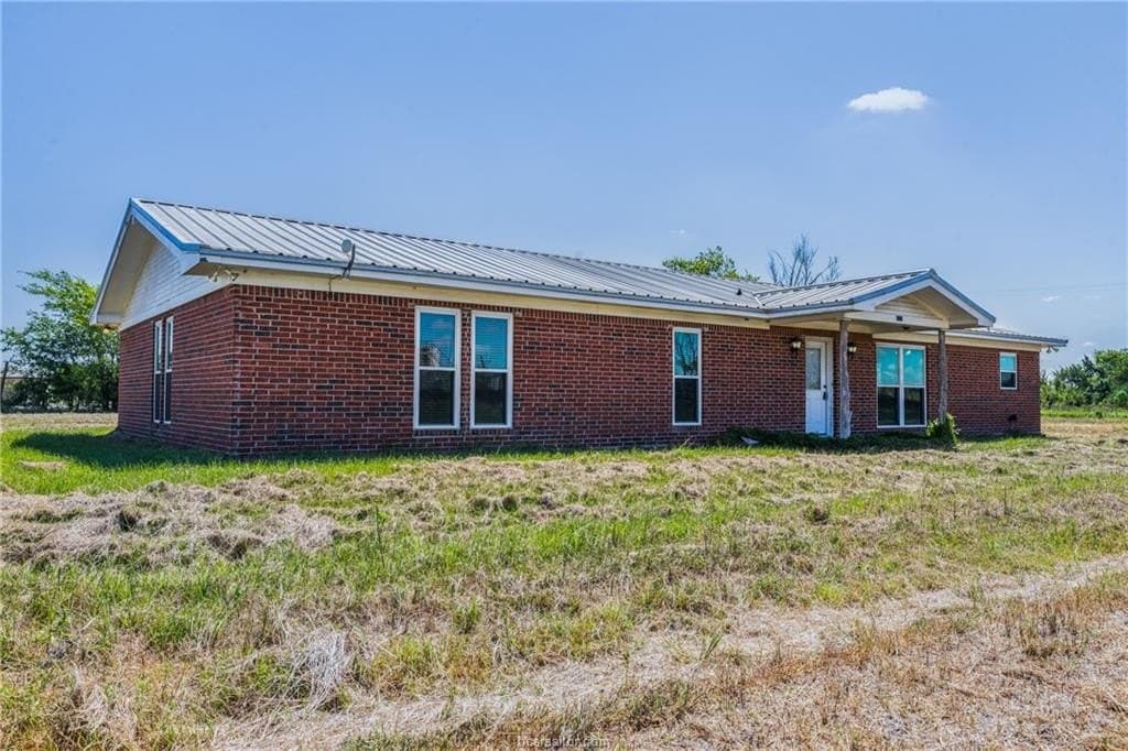 15 acres in Brazos County