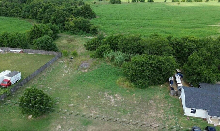 0.21 acres in Ellis County gallery image 2