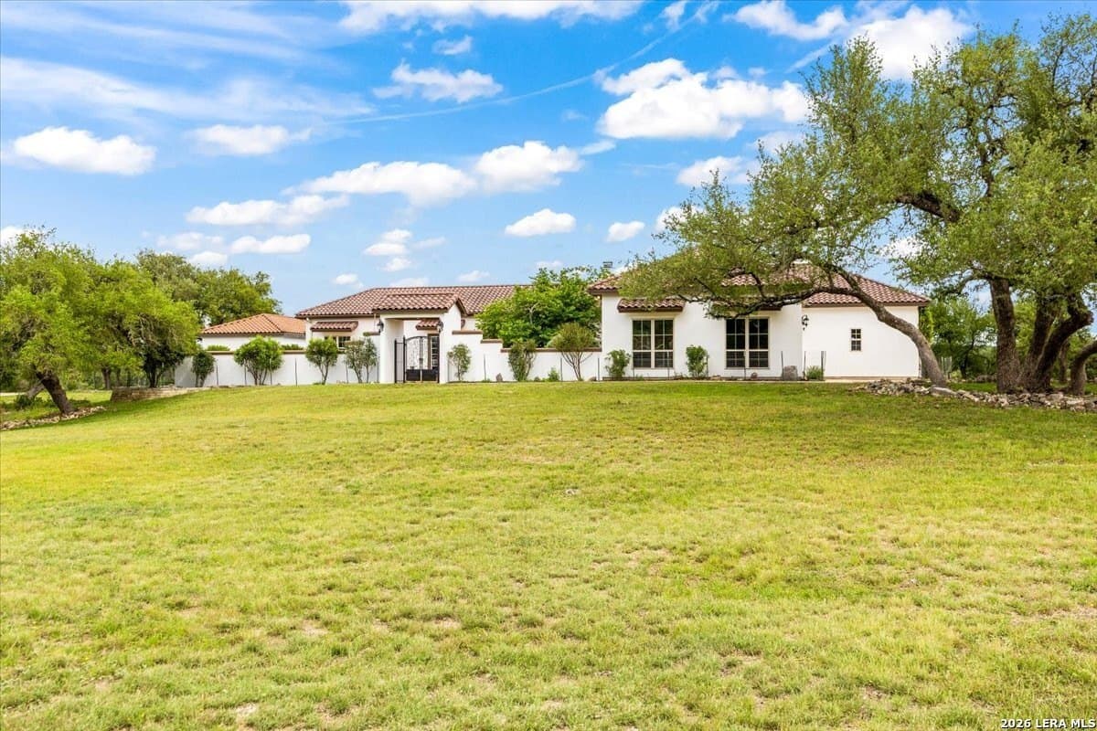 10.19 acres in Comal County gallery image 3