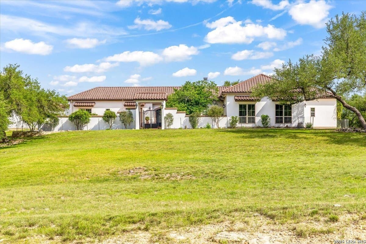 10.19 acres in Comal County gallery image 2