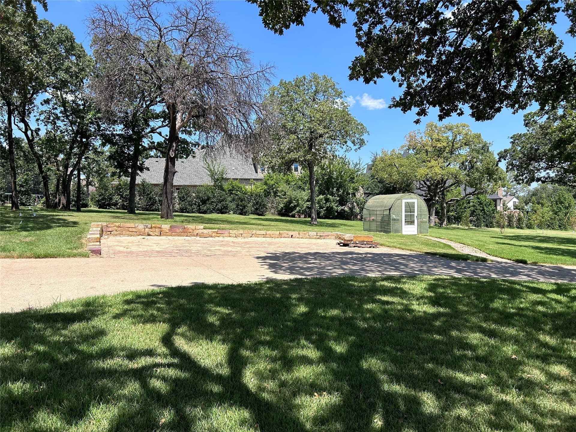 0.8 acres in Tarrant County featured view