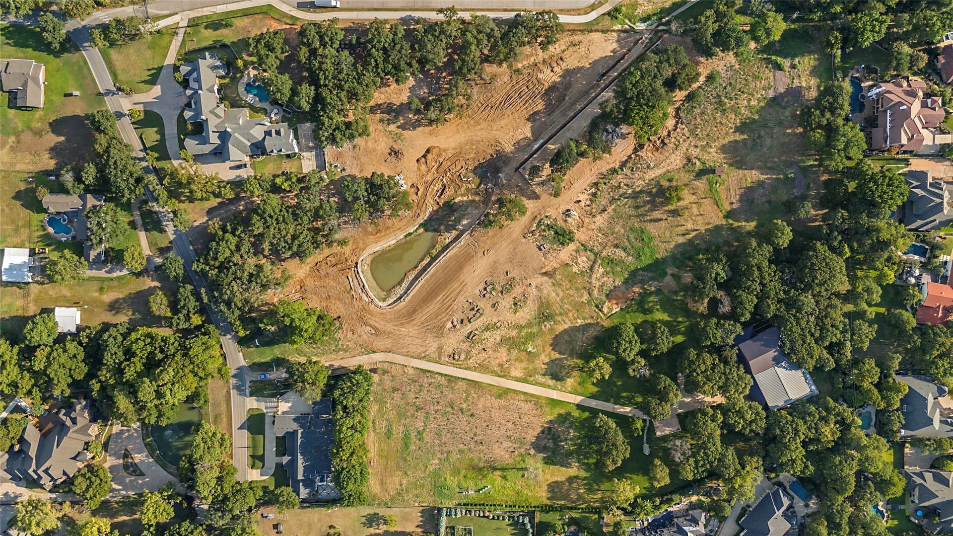 0.8 acres in Tarrant County gallery image 3
