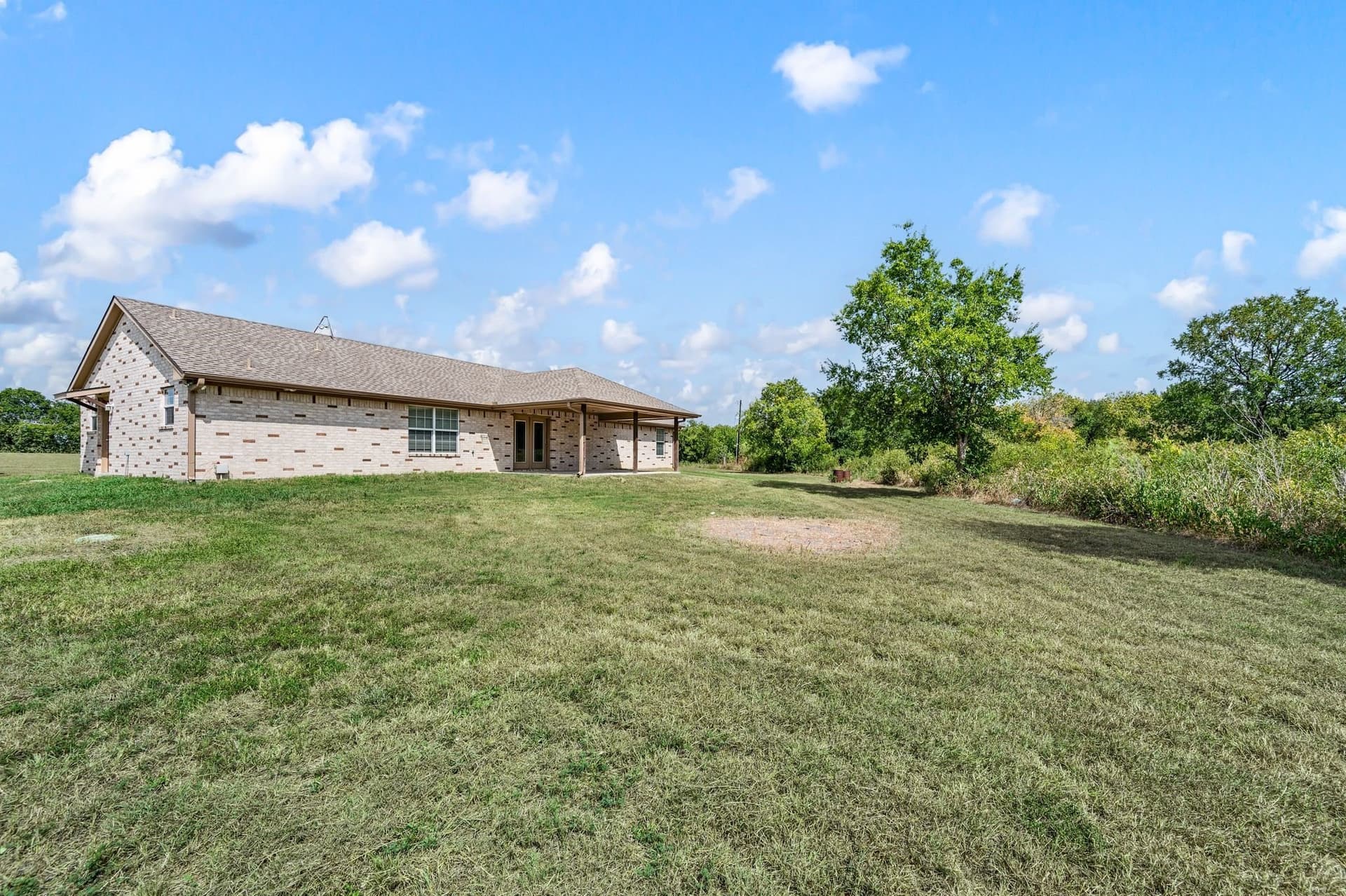 10.38 acres in Navarro County - photo 33