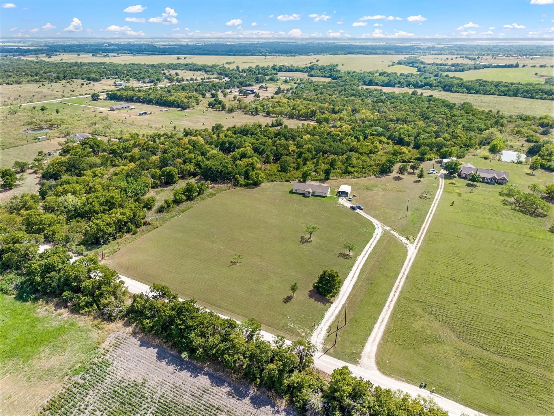 10.38 acres in Navarro County - photo 37