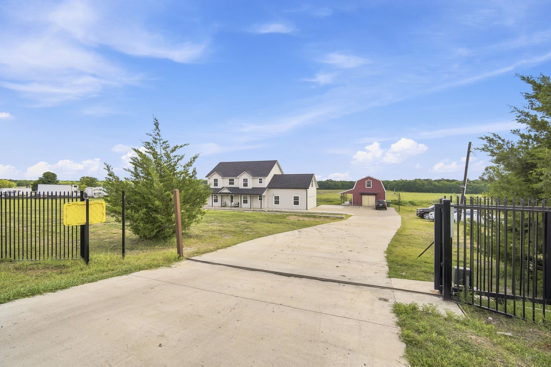 10 acres in Kaufman County - photo 4