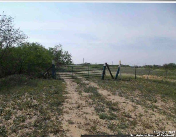 28.21 acres in Bexar County gallery image 3