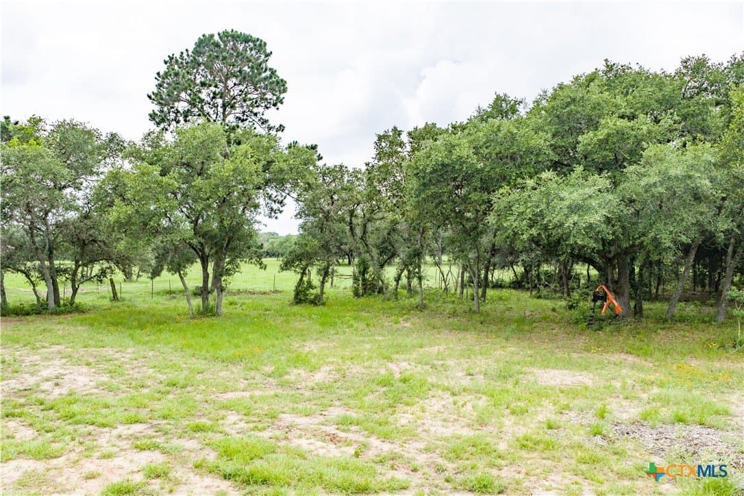 11.93 acres in Lavaca County - photo 29