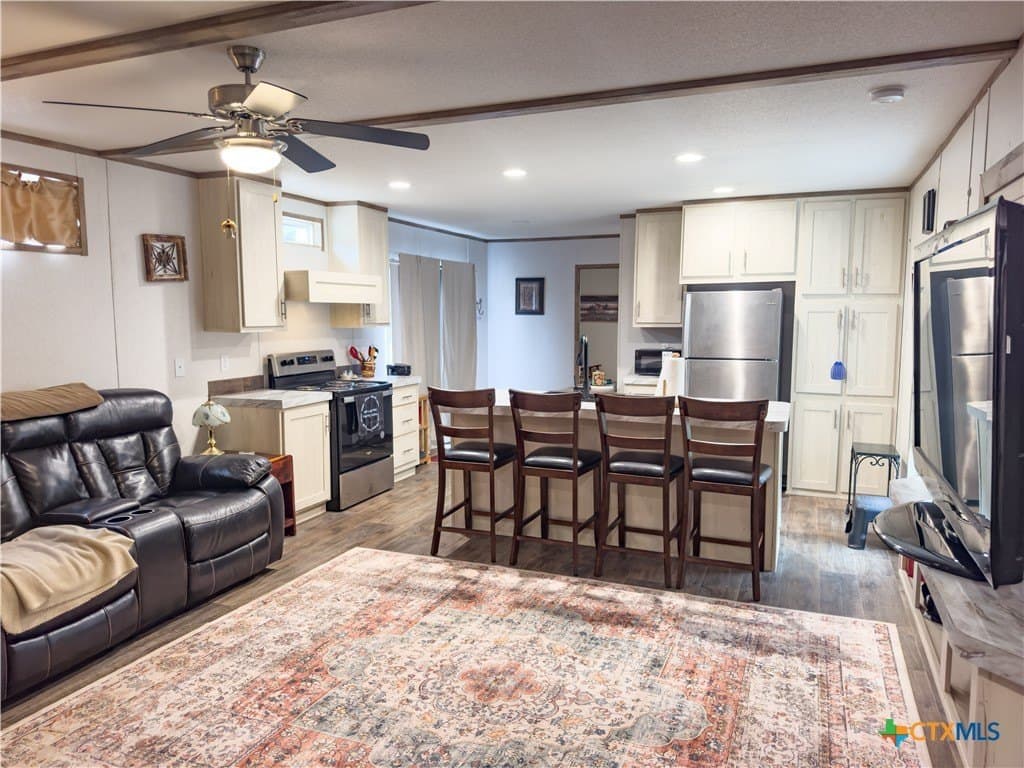 11.93 acres in Lavaca County - photo 32