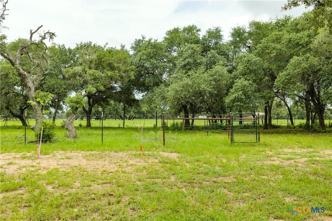 11.93 acres in Lavaca County - photo 9
