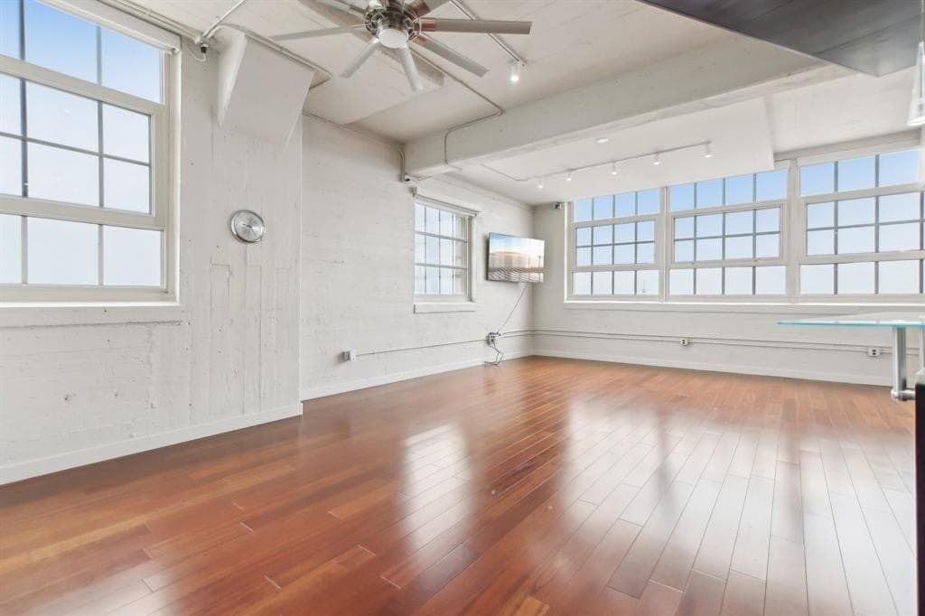 10.68 acres in Tarrant County gallery image 4