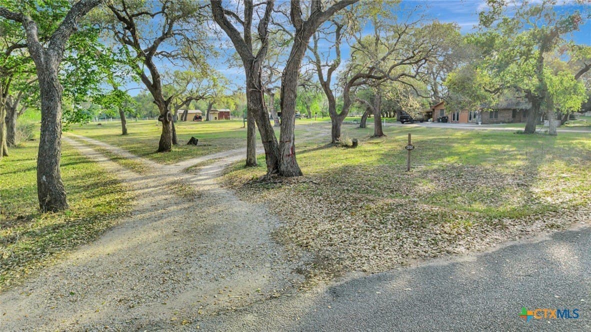 2.58 acres in Victoria County - photo 9