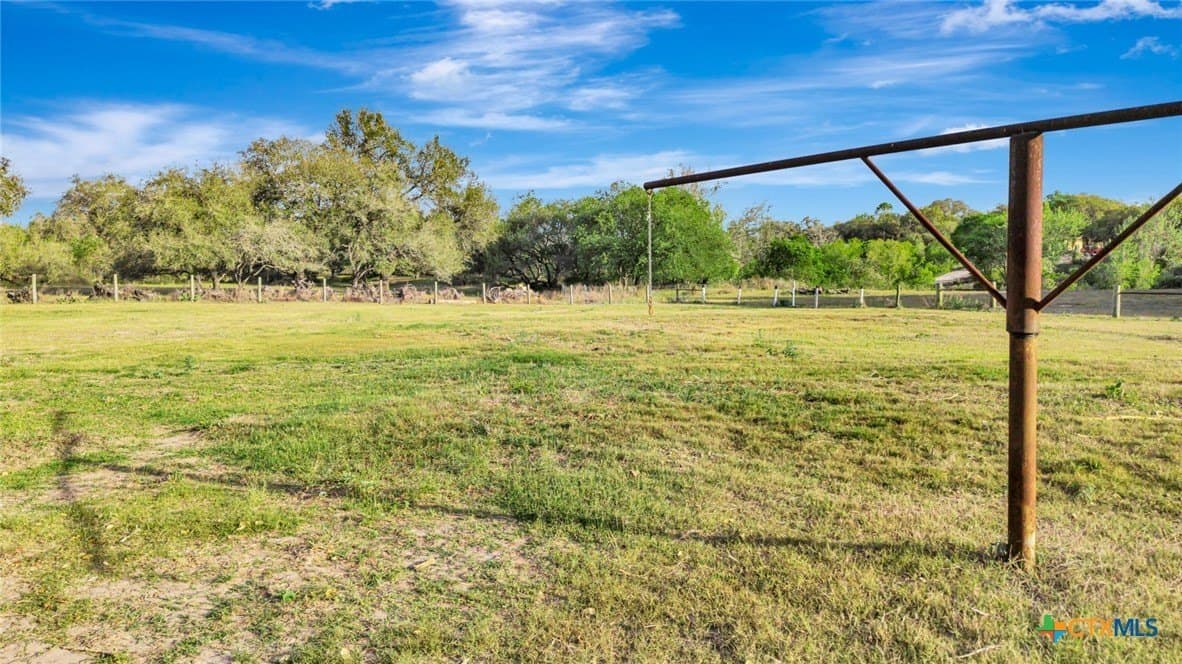 2.58 acres in Victoria County - photo 16