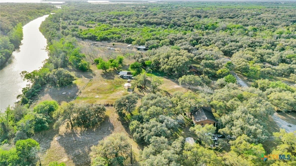 2.58 acres in Victoria County - photo 35
